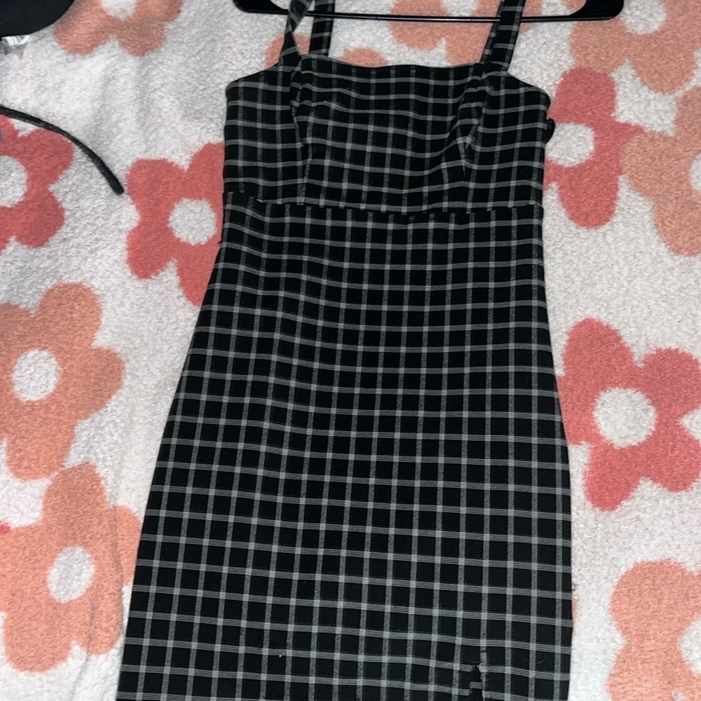 Hollister, xs, it’s cute just not my style